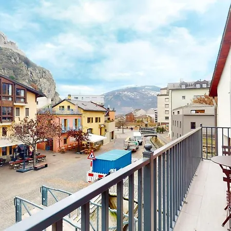 Apartment Beautiful In The Heart Of The Old Sion