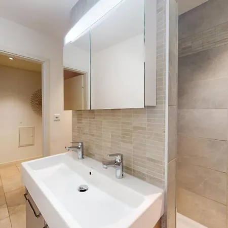 Beautiful In The Heart Of The Old شقة