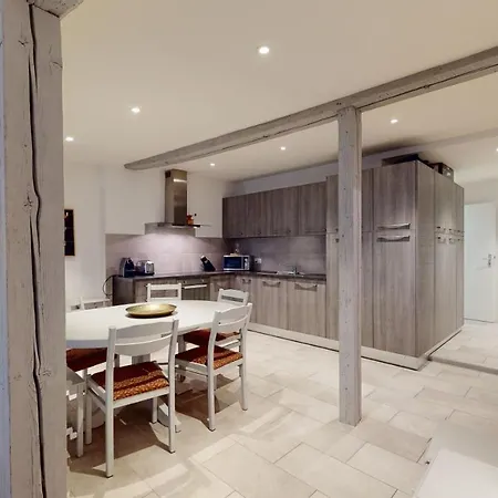 شقة Beautiful In The Heart Of The Old سيون