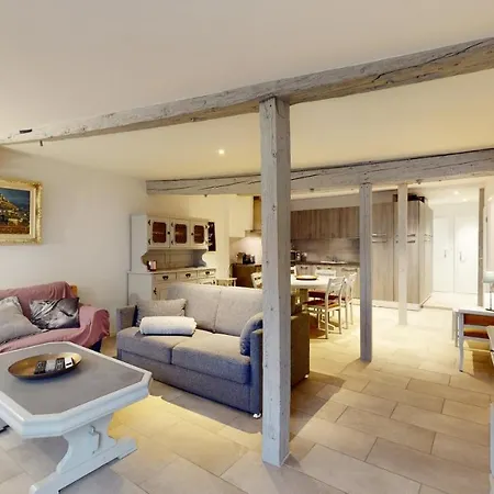 Beautiful In The Heart Of The Old شقة