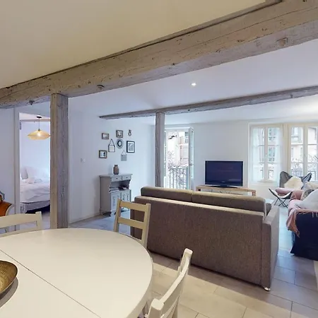 Beautiful In The Heart Of The Old شقة